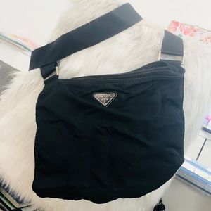 Prada Crossbody‼️MAKE ME AN OFFER☑️